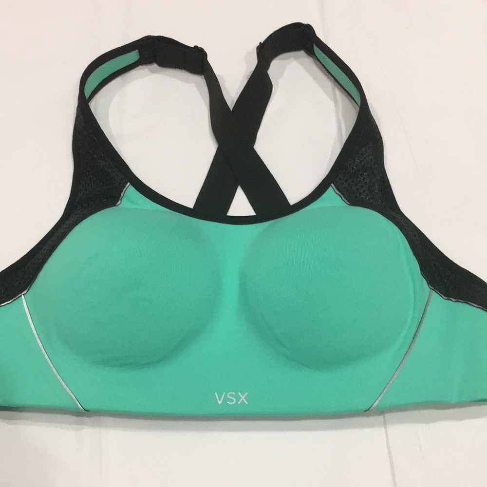 VSX Victoria’s Secret sports bra
